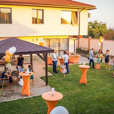 Guest House Meridi Priseltsi Ngoại thất bức ảnh