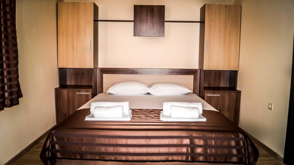 Guest House Meridi Priseltsi Ngoại thất bức ảnh