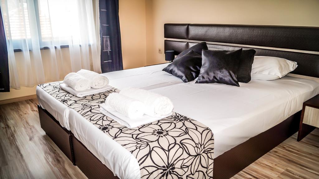 Guest House Meridi Priseltsi Ngoại thất bức ảnh