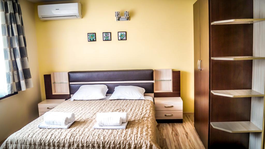 Guest House Meridi Priseltsi Ngoại thất bức ảnh