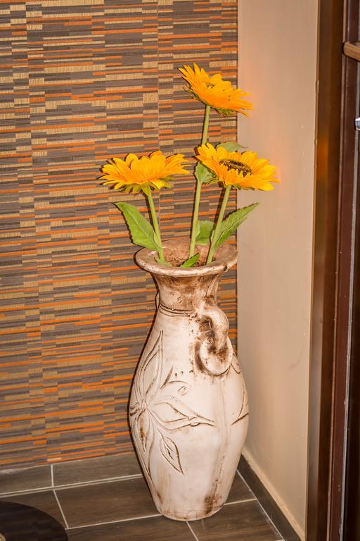 Guest House Meridi Priseltsi Ngoại thất bức ảnh